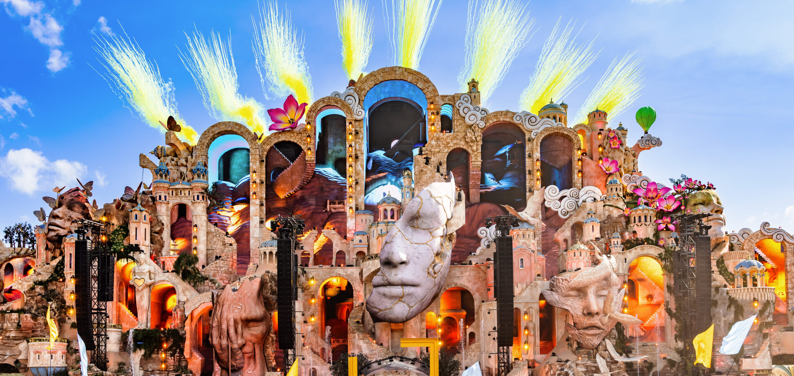 Tomorrowland, tornano i fuochi d’artificio sul MainStage
